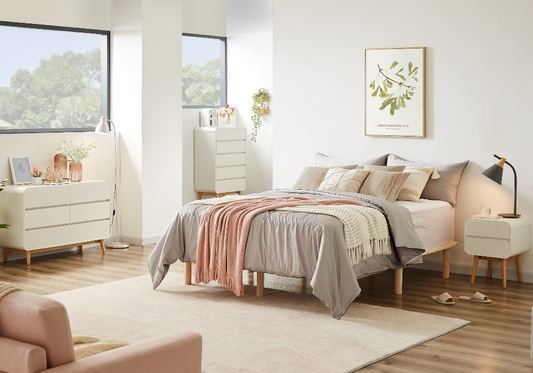 Get the Look: Minimalist Style