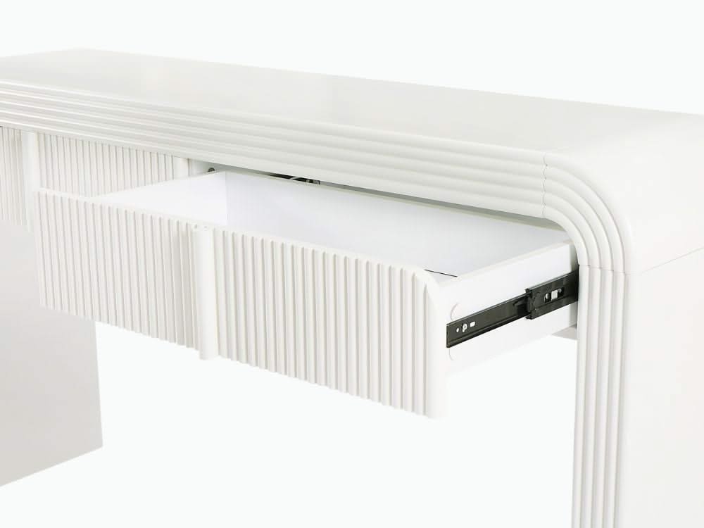 Arlo TV Living Room Collection